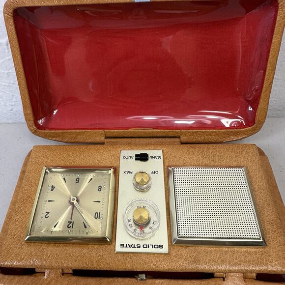 Vintage Portable Traveling Radio Transistor Alarm Clock with Cognac Leather Case - Picture 5 of 16